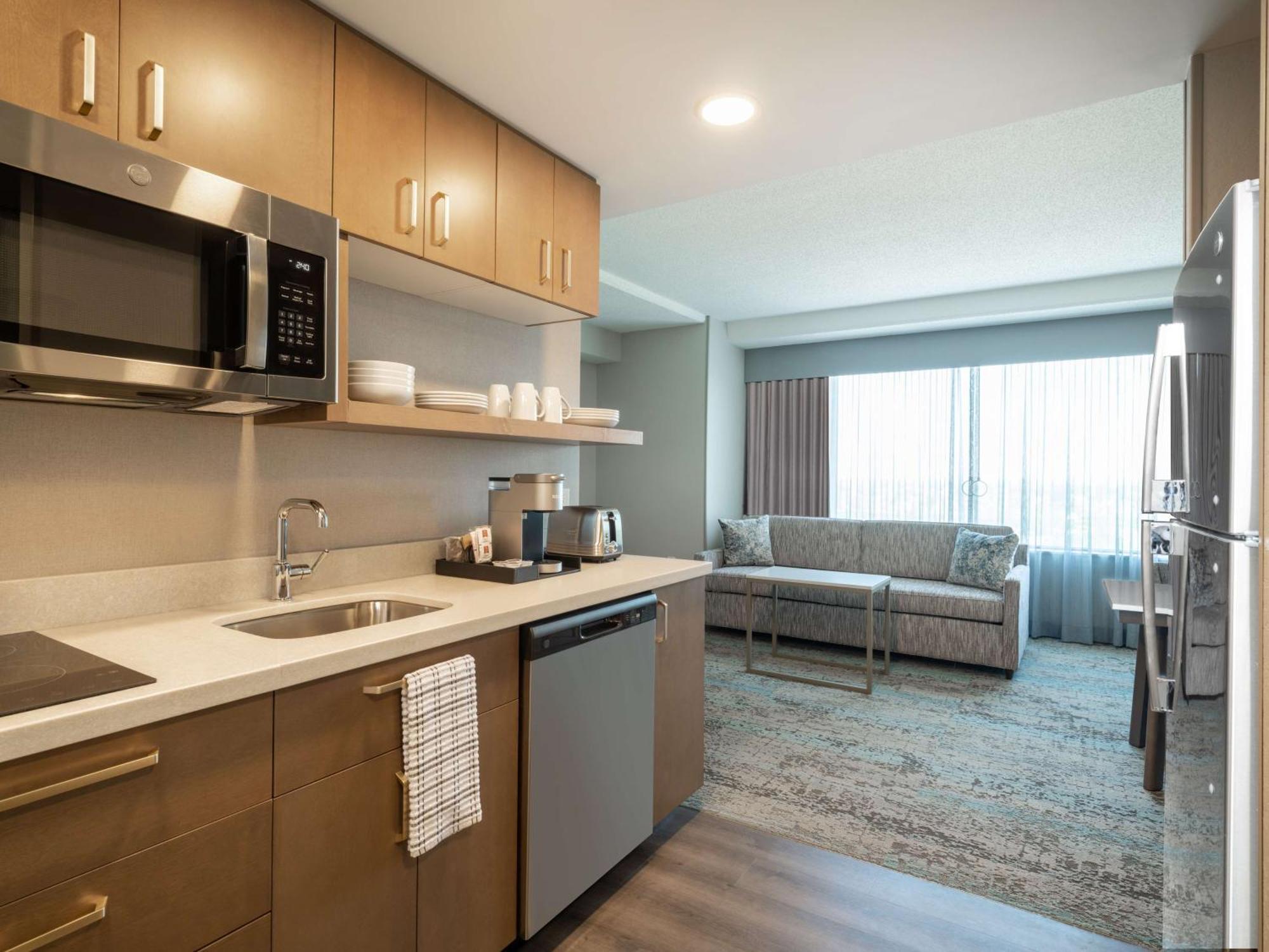 Homewood Suites By Hilton Toledo Downtown Exteriör bild